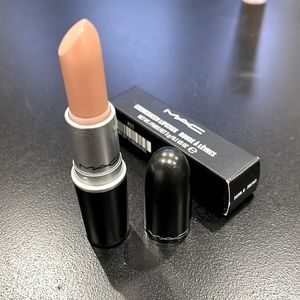 NEW - Mac Lipstick - Cremesheen Creme D’Nude